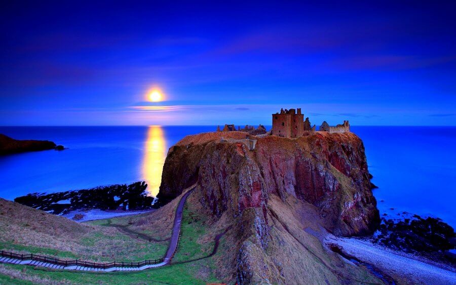Замок Данноттар, Шотландия